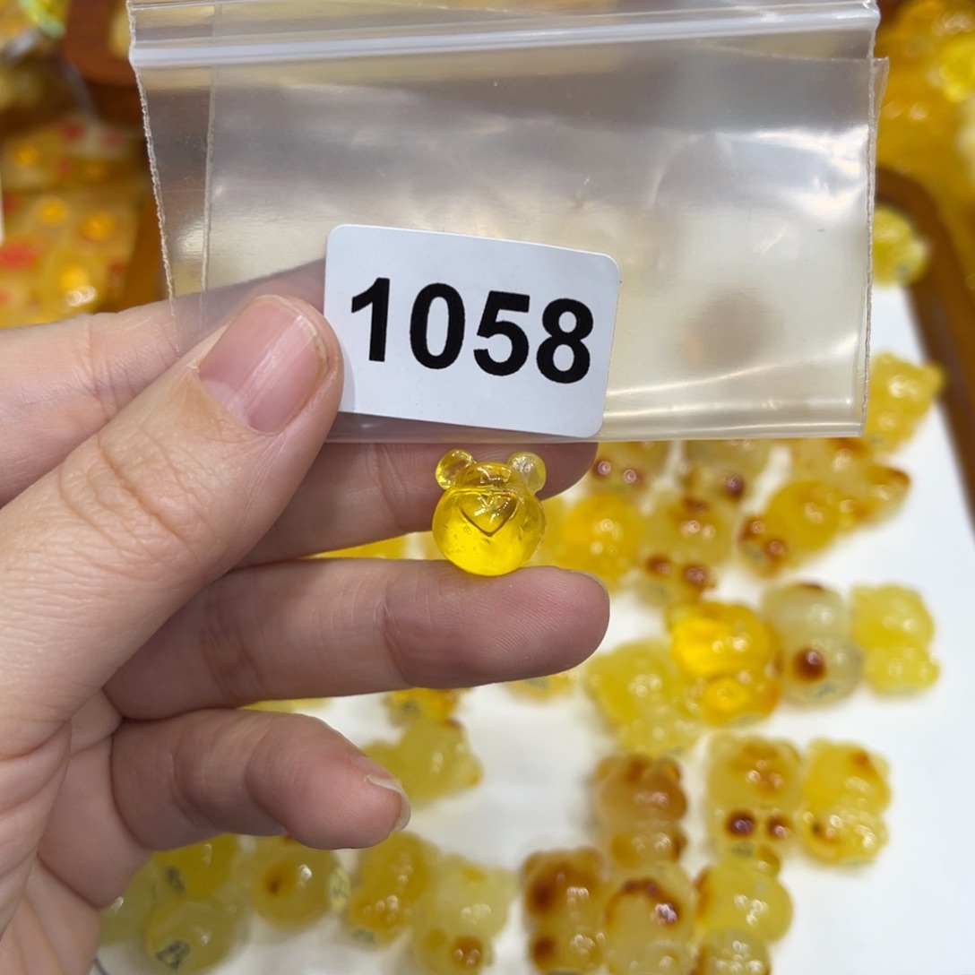 琥珀珠宝奇石未镶嵌