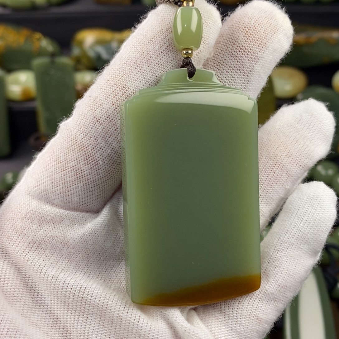 M***周岫岩河磨玉（透闪石质玉）未镶嵌颈饰