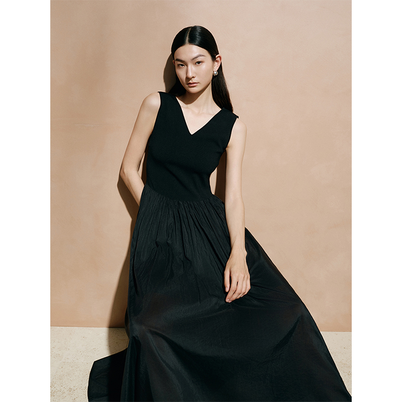 【连衣裙】【商场同款新品】艾诺丝雅诗 针织拼接V领连衣裙 50619866