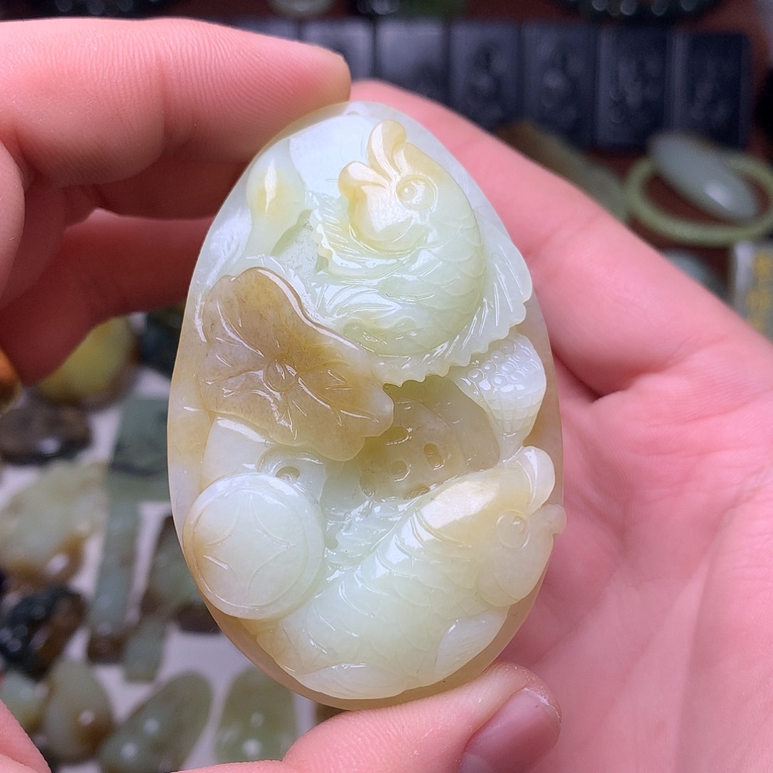 颈饰未镶嵌和田玉