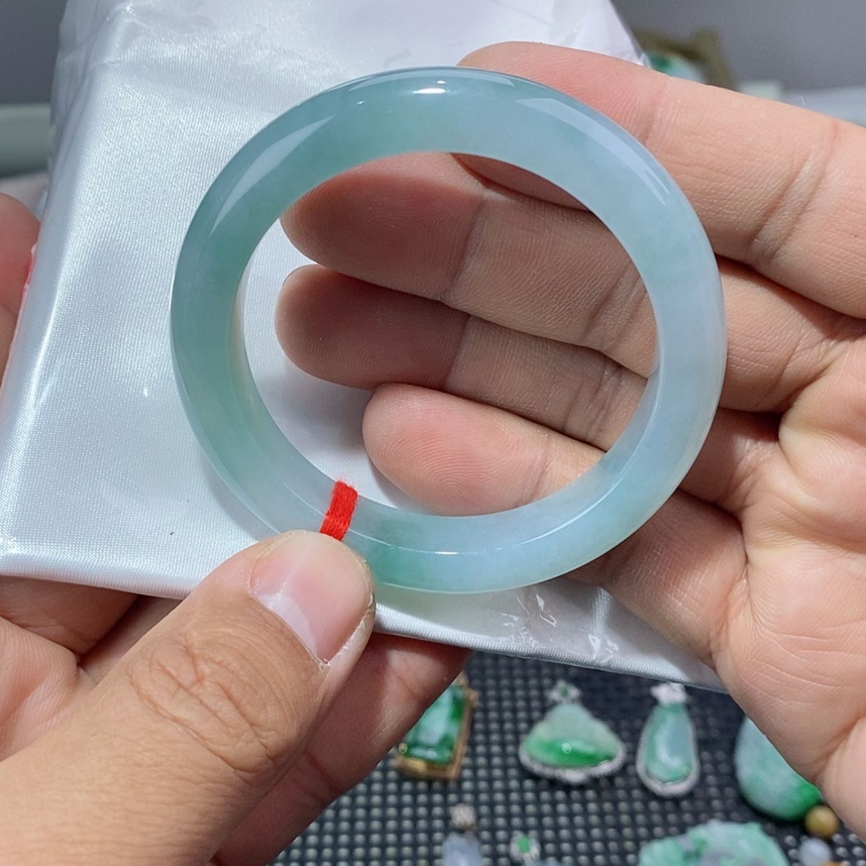 【闪购商品】翡翠手镯未镶嵌翡翠手镯