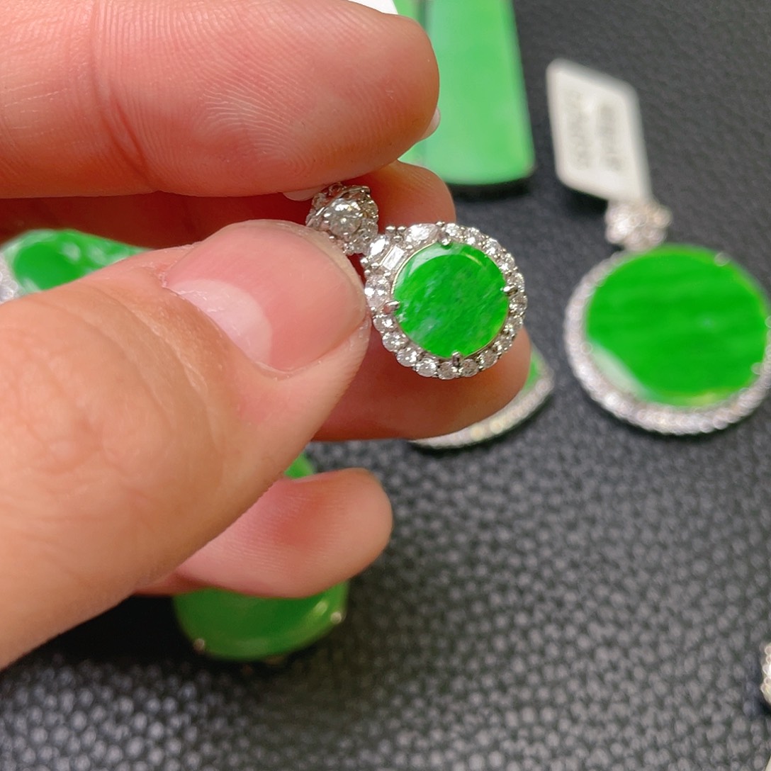 【闪购商品】翡翠吊坠(不含链)银S925镶嵌