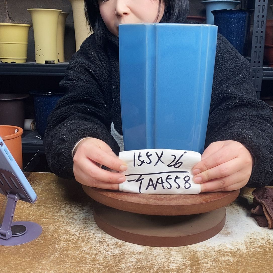 紫砂紫砂花盆一只AA558