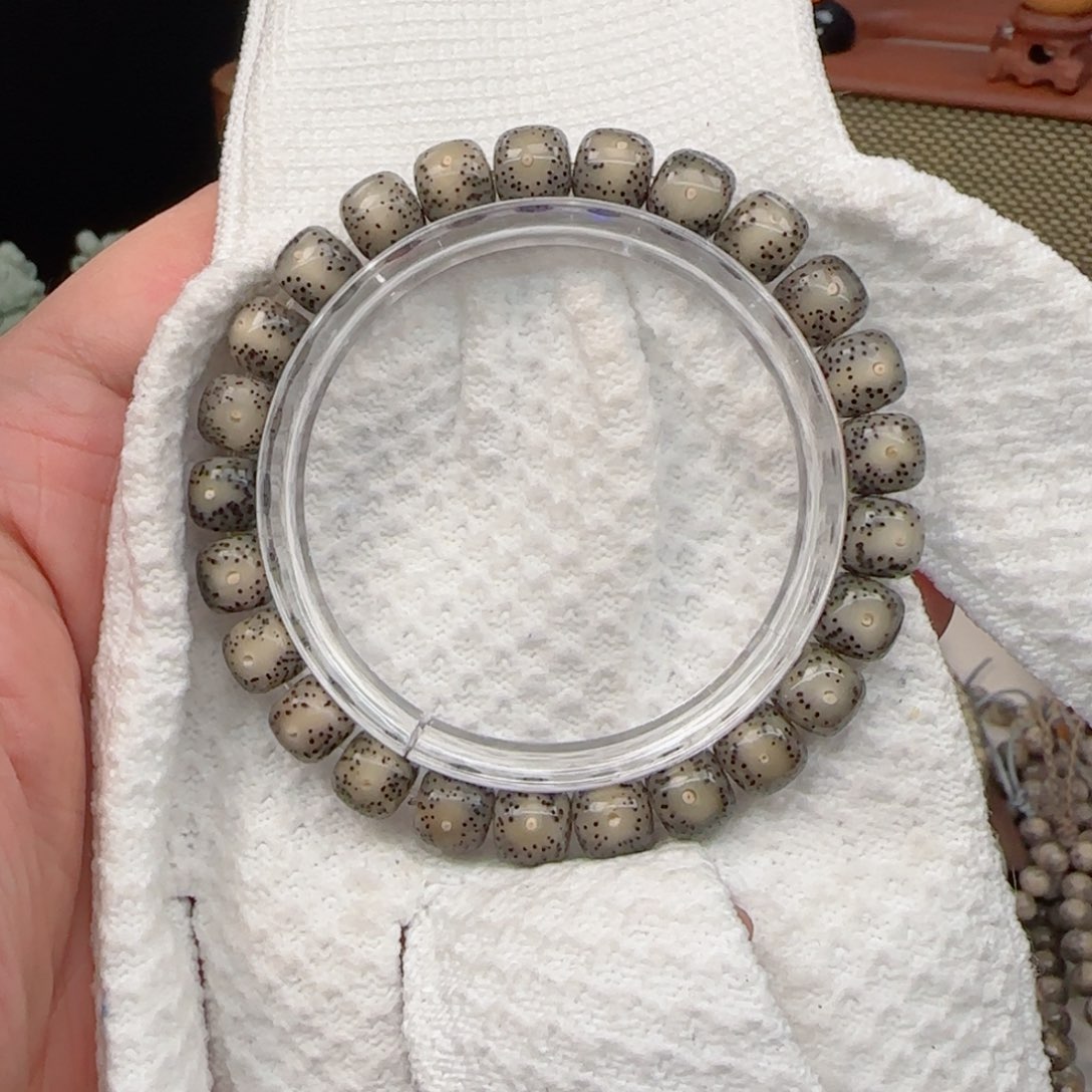 星月菩提手串绿冰糖大眼睛9*8