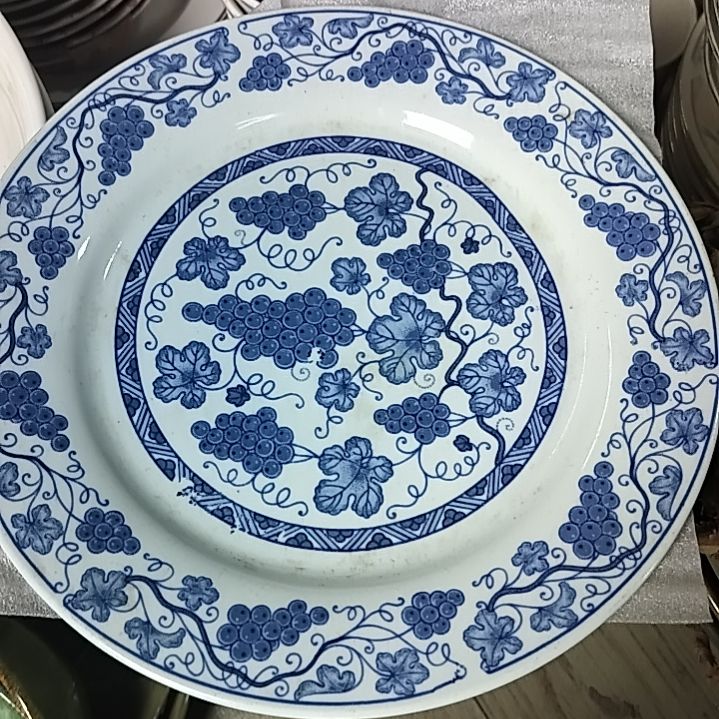 盘瓷片陶瓷杯盘壶碗都有