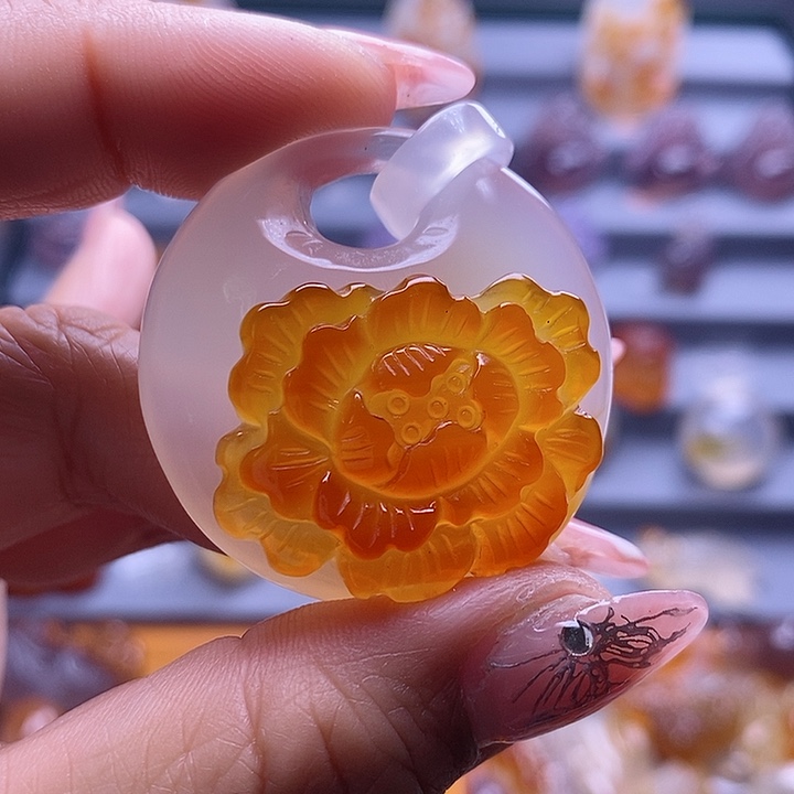 玛瑙/玉髓颈饰未镶嵌