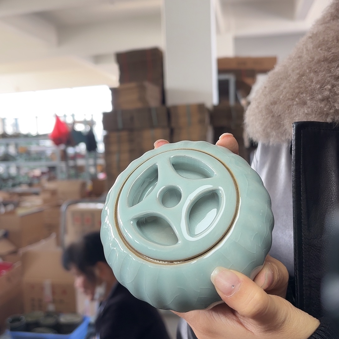 龙泉云间青瓷小米茶器