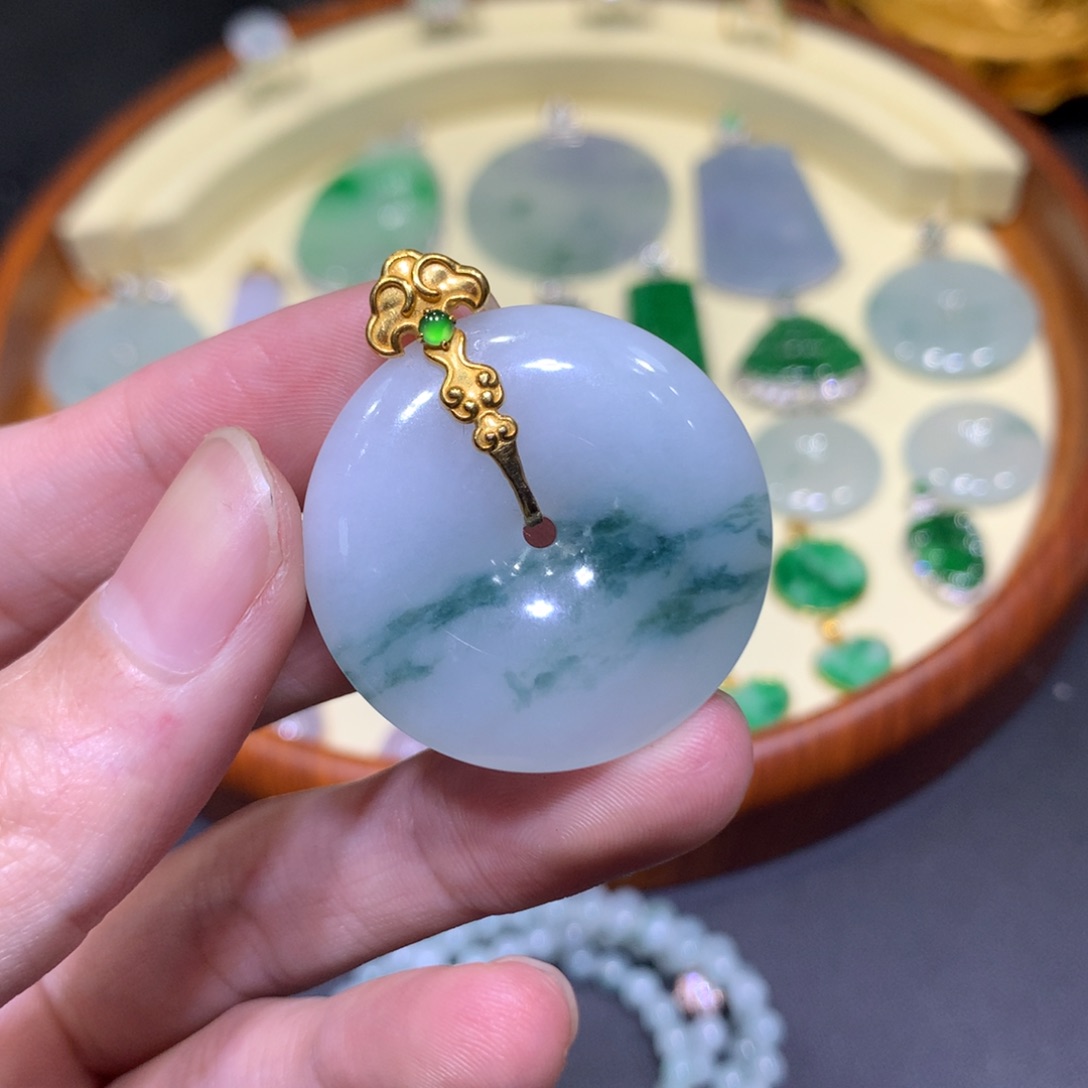 翡翠18K金镶嵌吊坠(不含链)