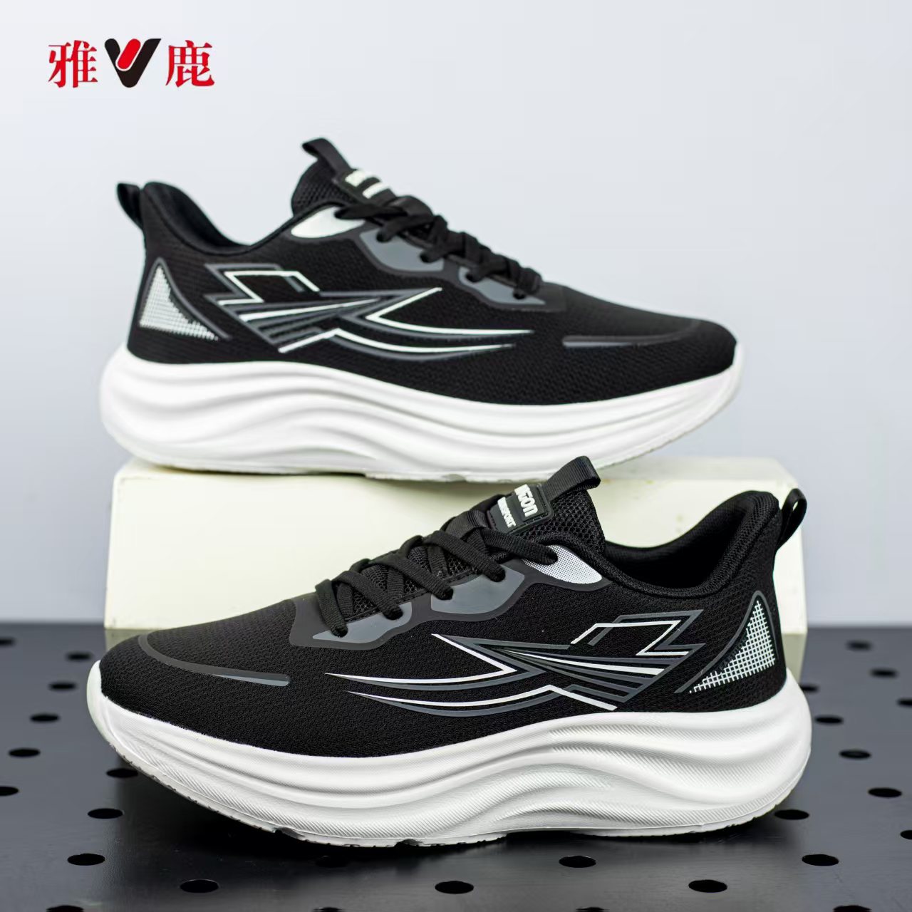 V/雅鹿【浩男专属】Y6609雅鹿情侣运动休闲鞋