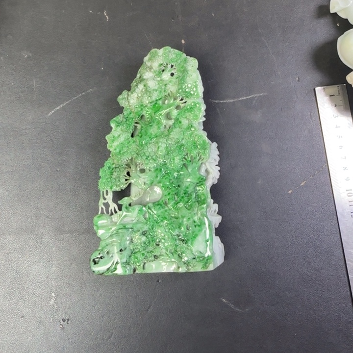 翡翠未镶嵌挂件翡翠