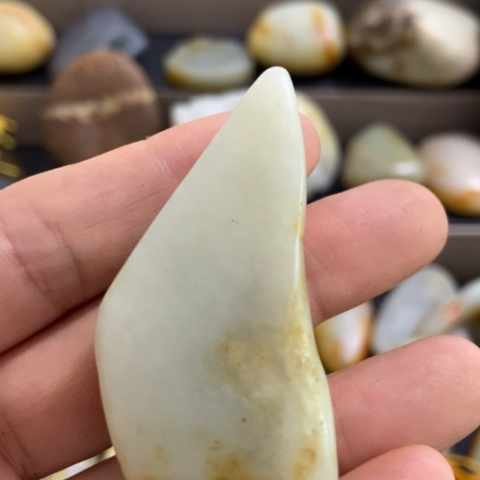 未镶嵌和田玉（糖玉）挂件23