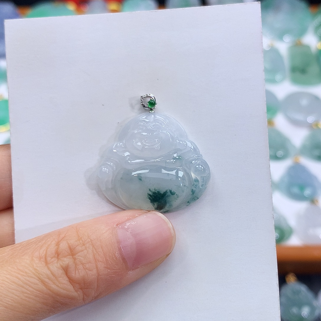 翡翠18K金镶嵌颈饰翡翠吊坠