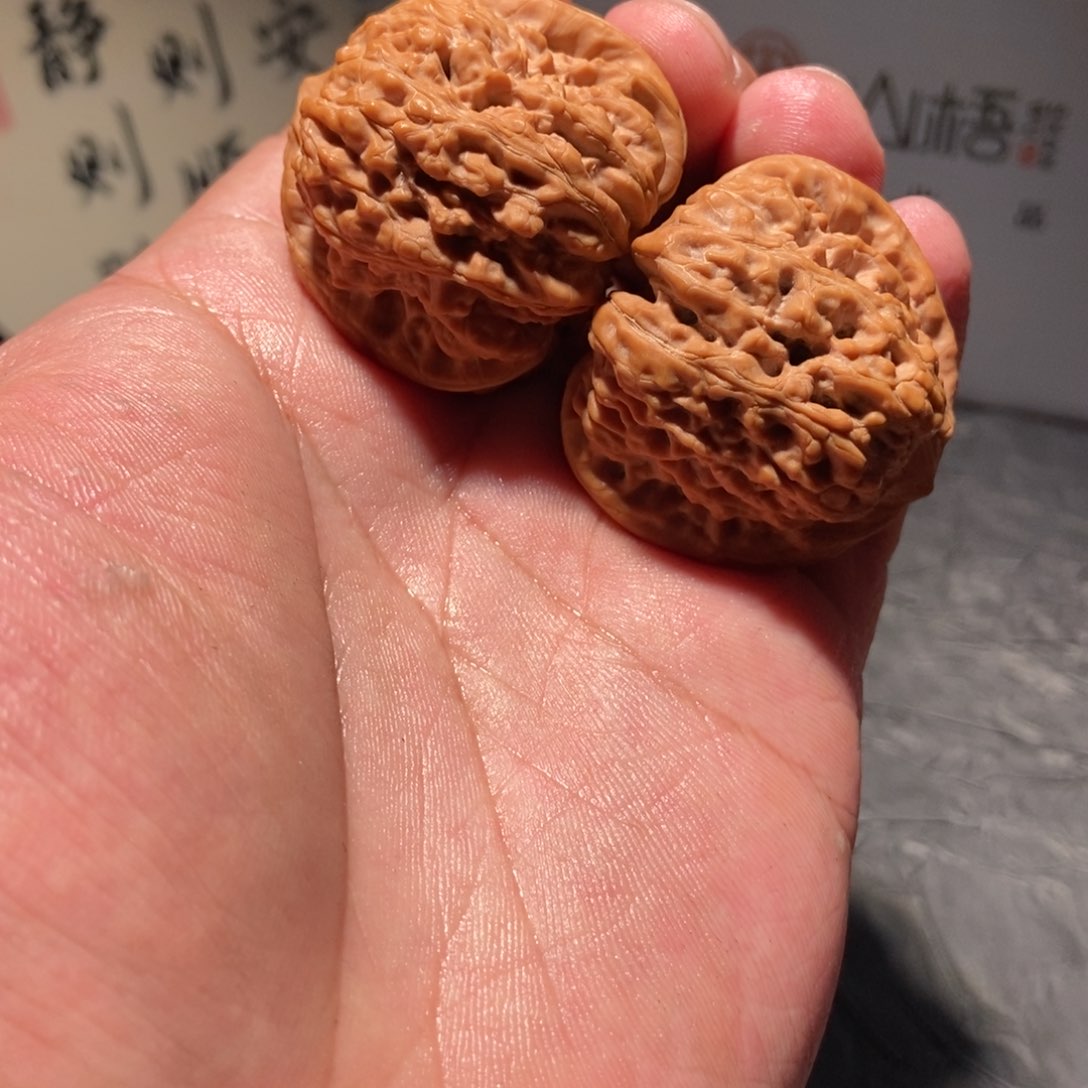 核桃把件平谷凹底38全品