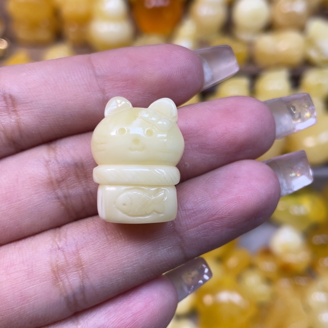 琥珀未镶嵌珠宝奇石