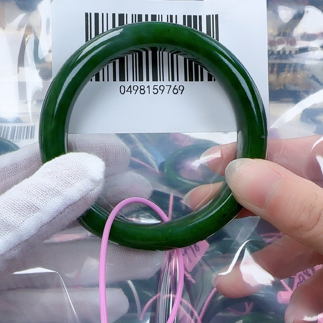 和田玉（碧玉）手镯未镶嵌61包容