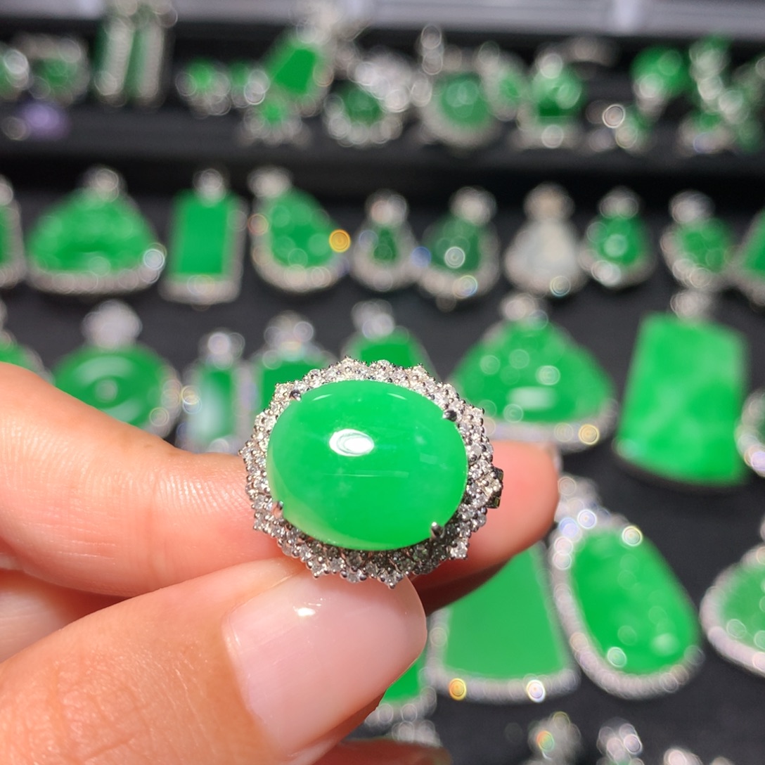 火***苗翡翠18K金镶嵌吊坠(不含链)翡翠