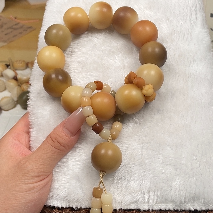 菩提根/象牙果手串