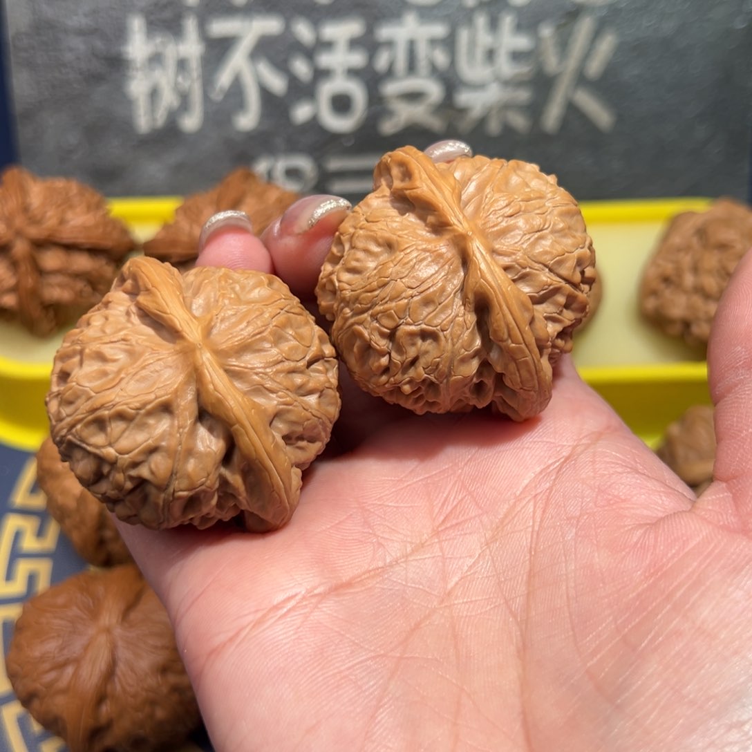 文玩核桃把件宫灯45毕业