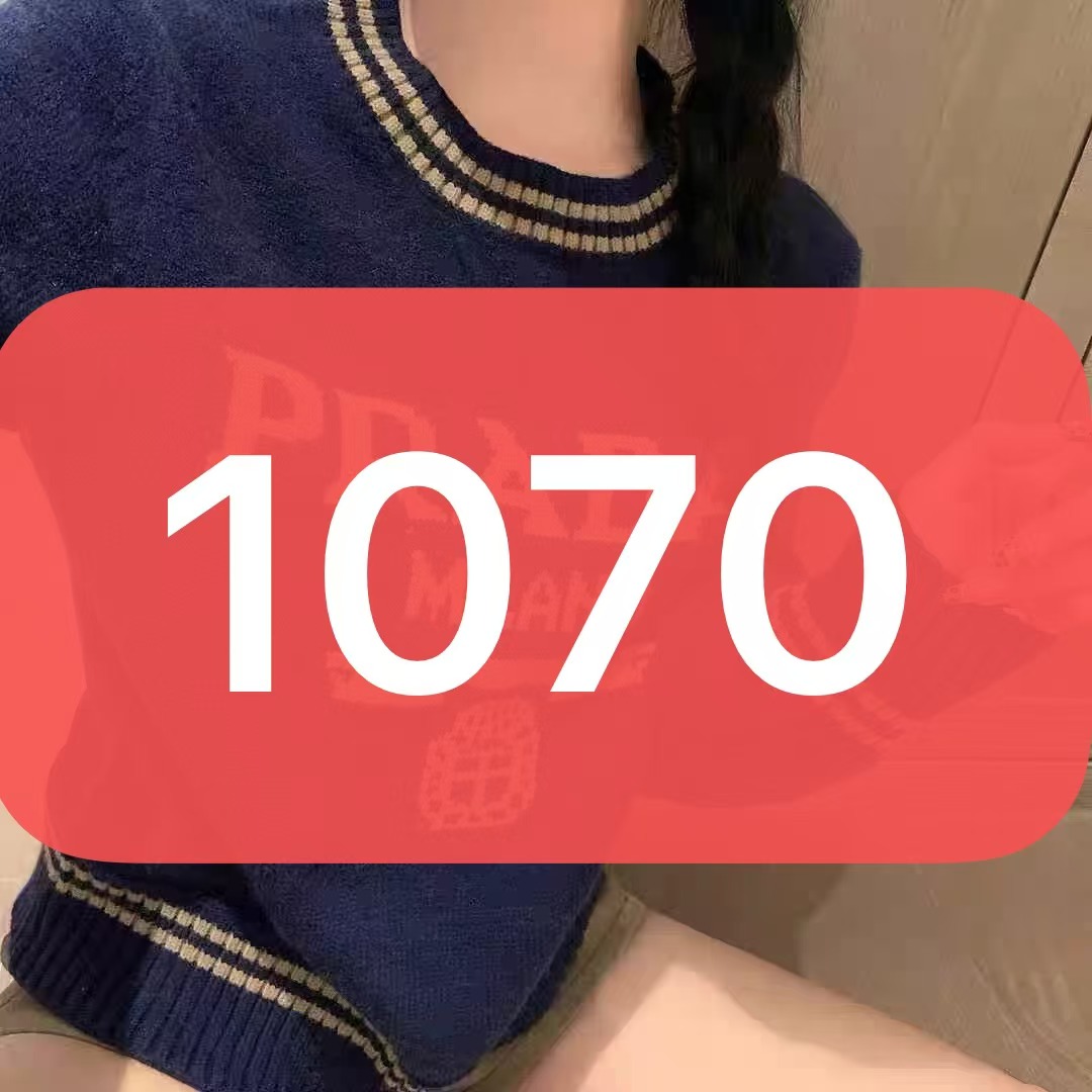 1070-时尚欧美打底衫