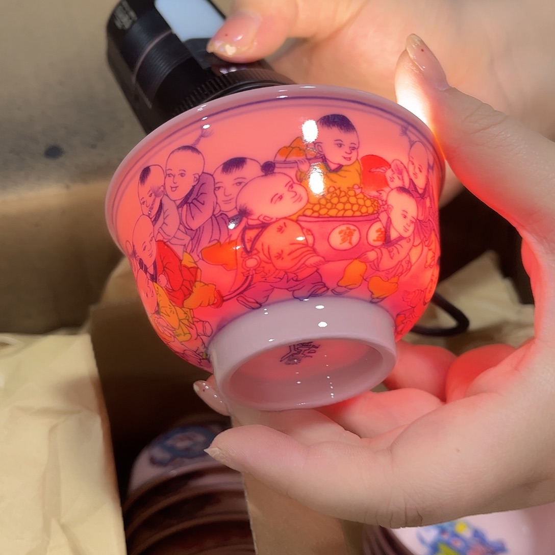 摆件景德镇陶瓷研究所。