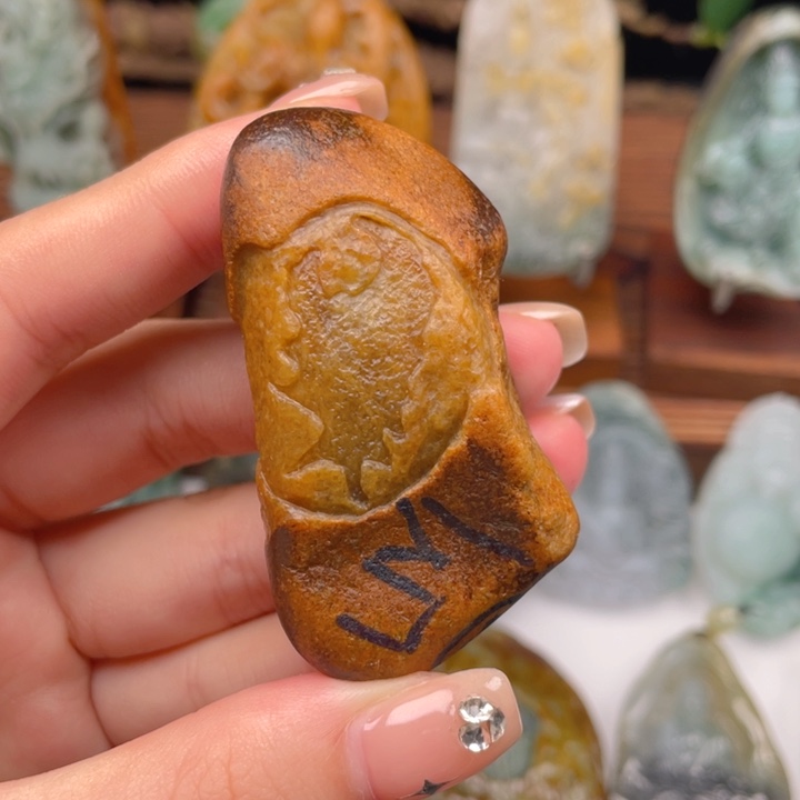 定制翡翠未镶嵌翡翠