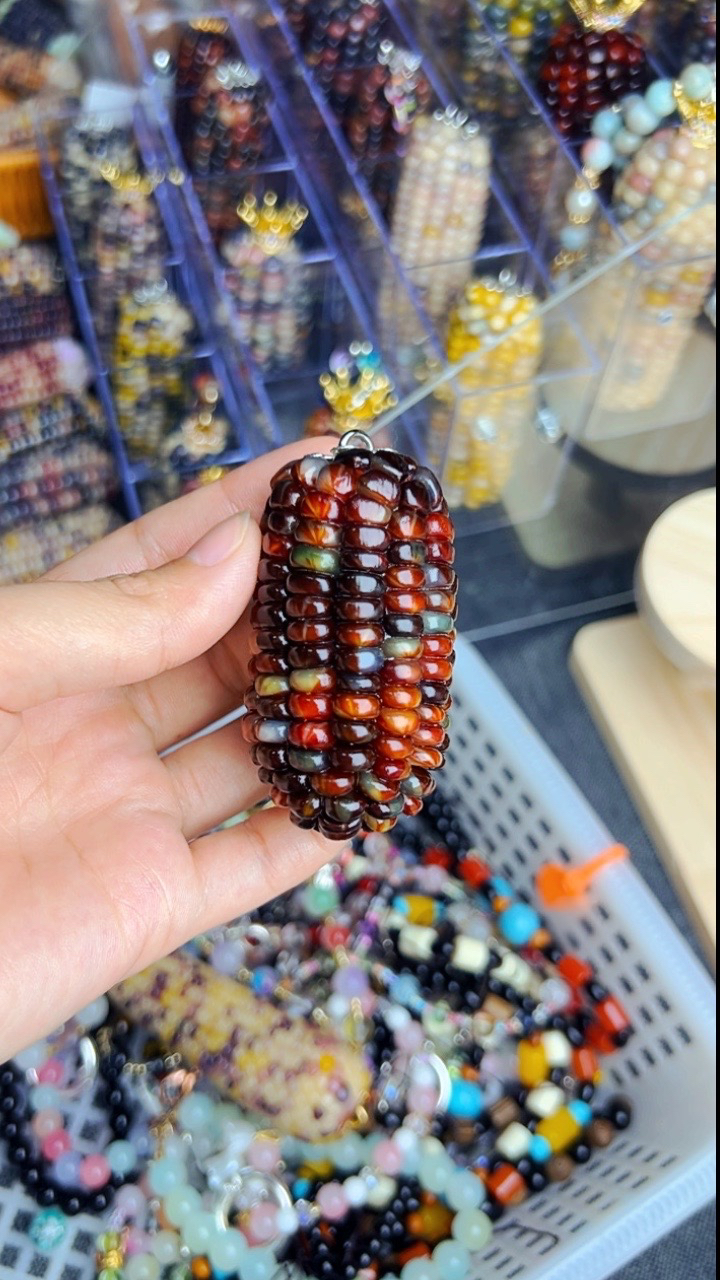 时尚彩色复古气质，实色油画风文玩小墩墩玉米