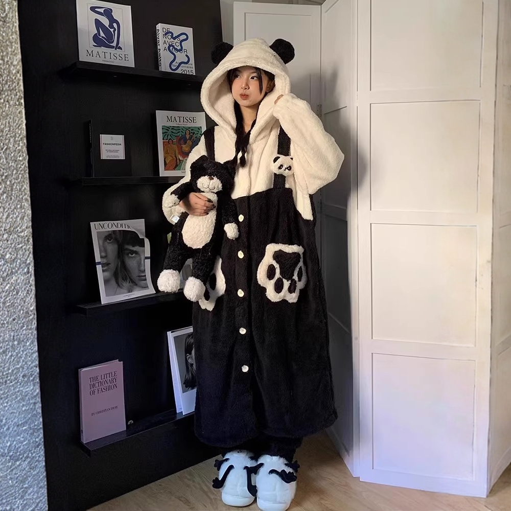 可爱熊猫睡衣女秋冬款2025新款珊瑚绒加绒加厚法兰绒家居服套装潮