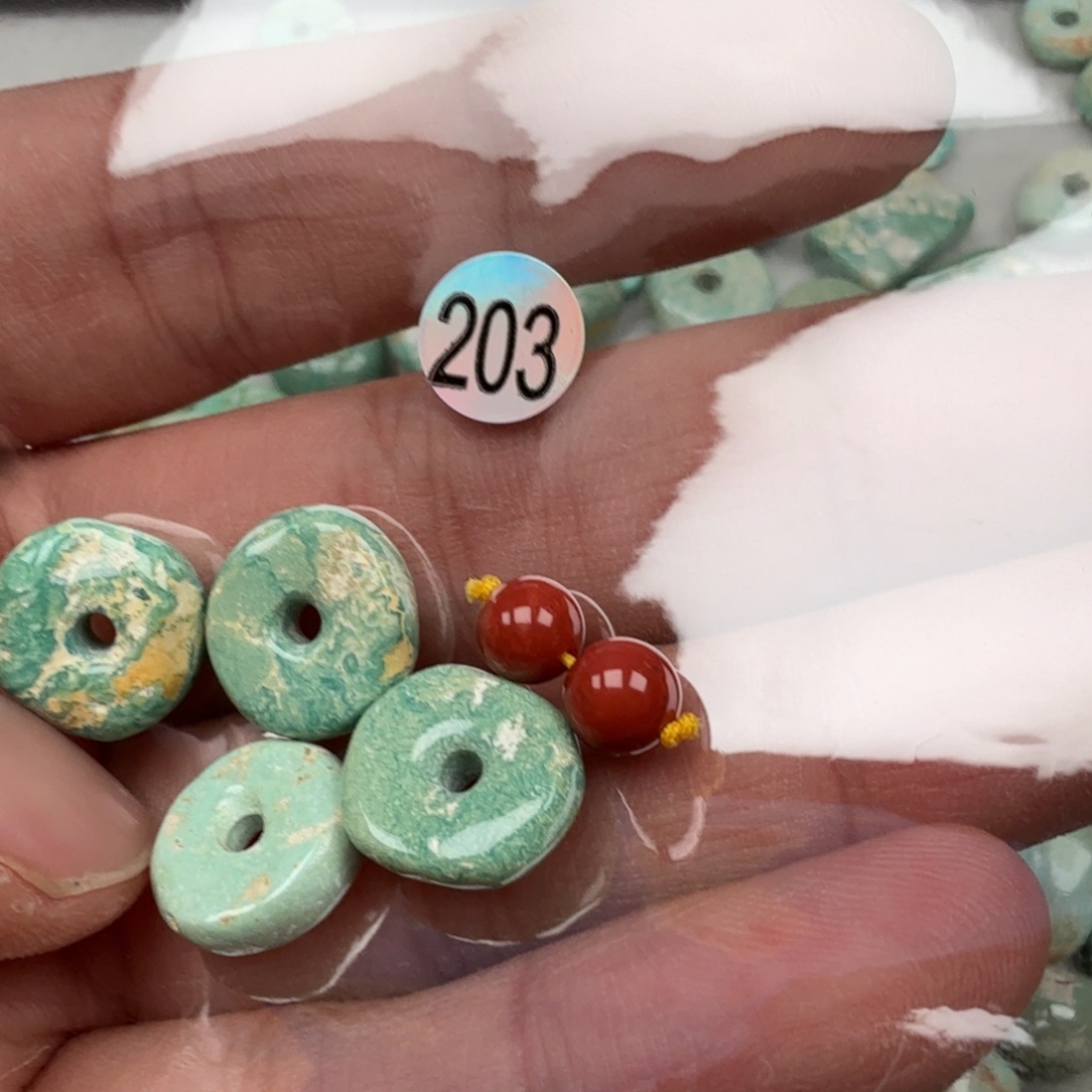 南红玛瑙未镶嵌珠宝奇石