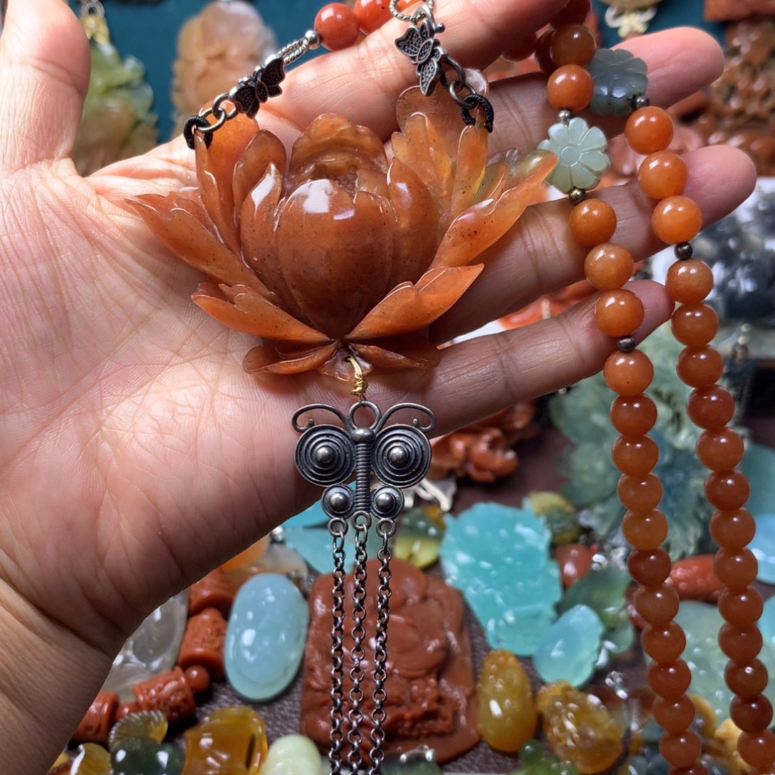 蛇纹石玉未镶嵌挂坠