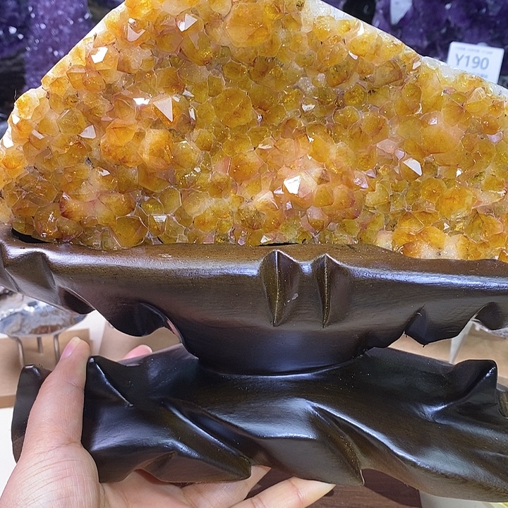 紫晶未镶嵌大型摆件（非配饰）