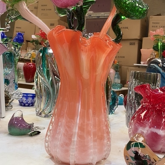 琉璃花瓶高31厘米口径15厘米