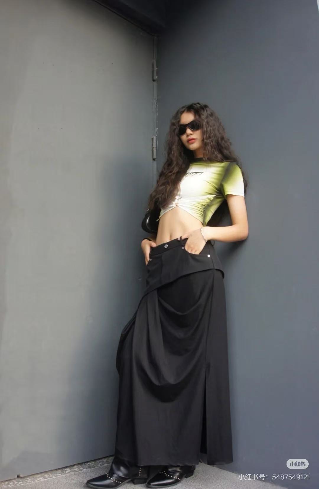 UHoT 绿色上衣+网纱半裙Q454