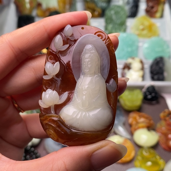 蛇纹石玉颈饰未镶嵌心****后