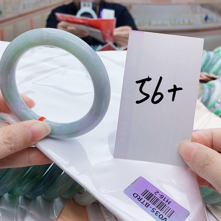 翡翠手镯未镶嵌The 