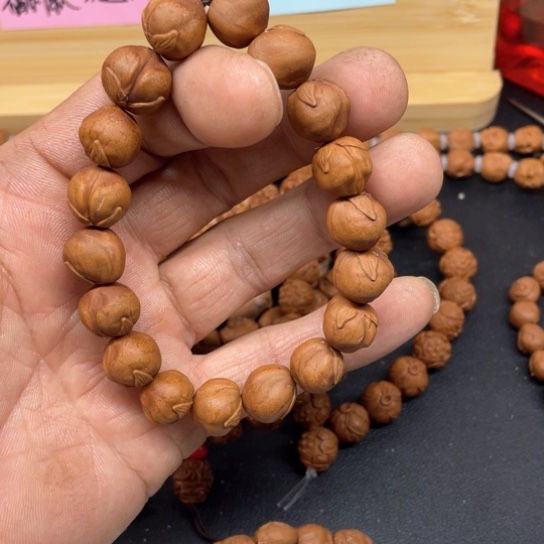 龙纹桃核小桃手串