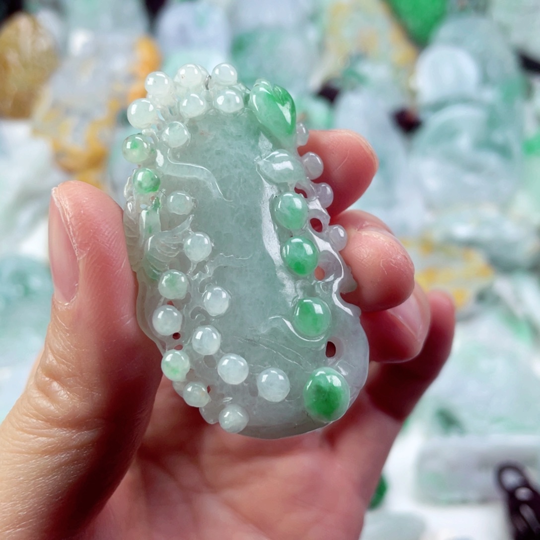 翡翠未镶嵌吊坠(不含链)