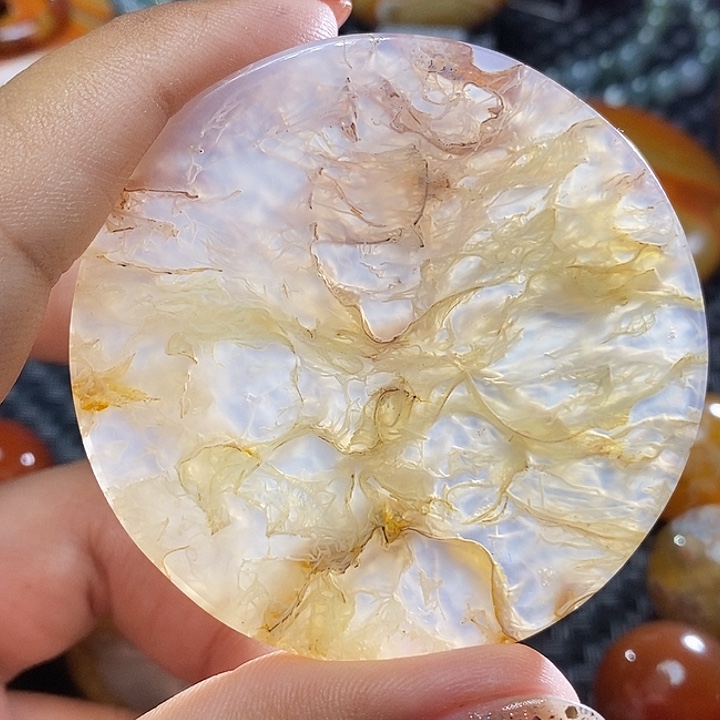 东***狼未镶嵌颈饰玛瑙/玉髓
