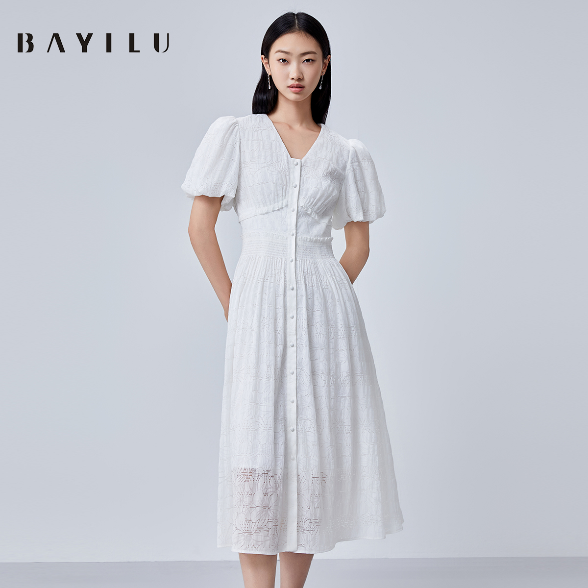 芭依璐2025夏季连衣裙女泡泡袖镂空v领长裙90L7913