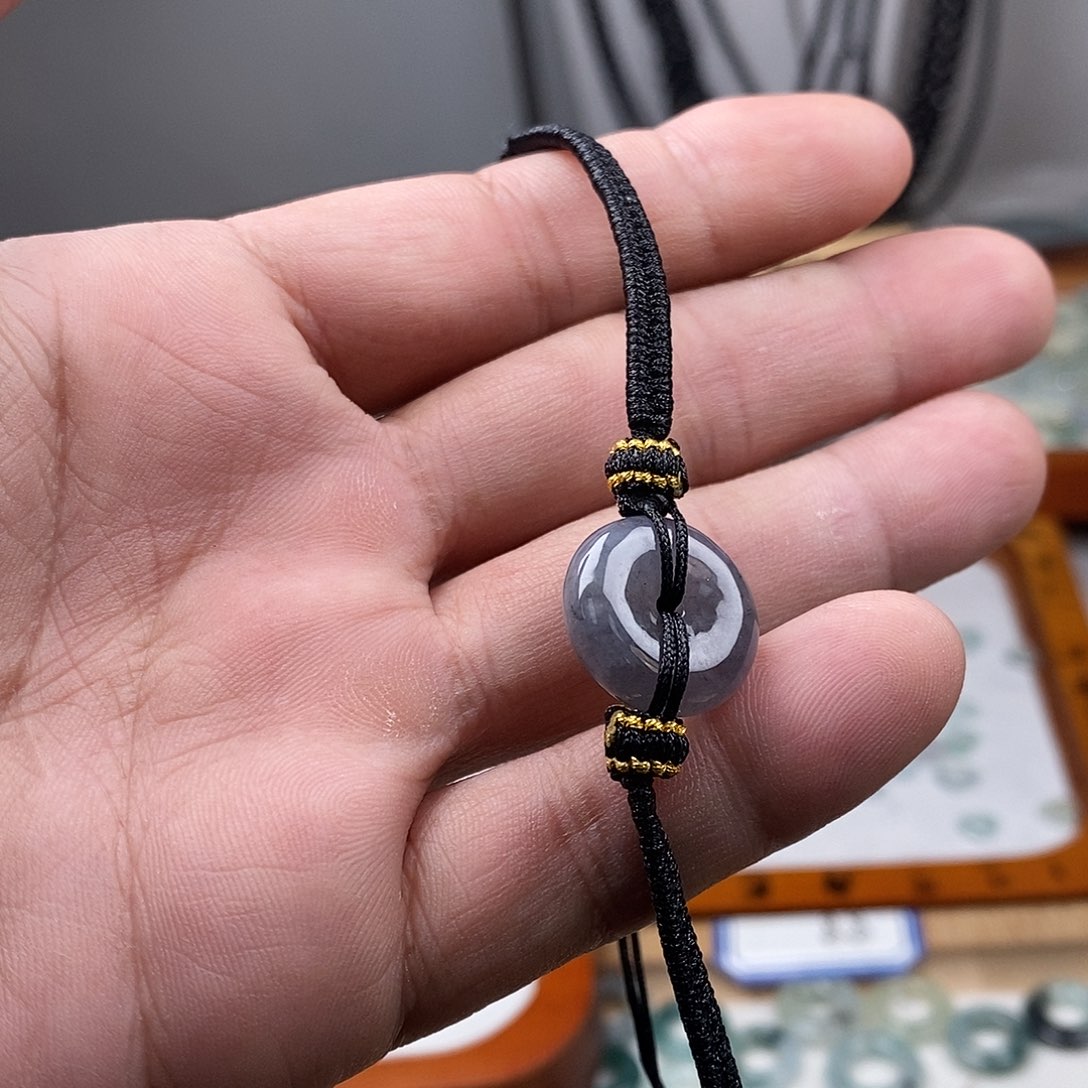 翡翠颈饰未镶嵌平安扣手绳