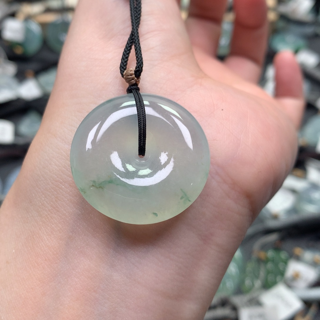 翡翠颈饰未镶嵌00000000000