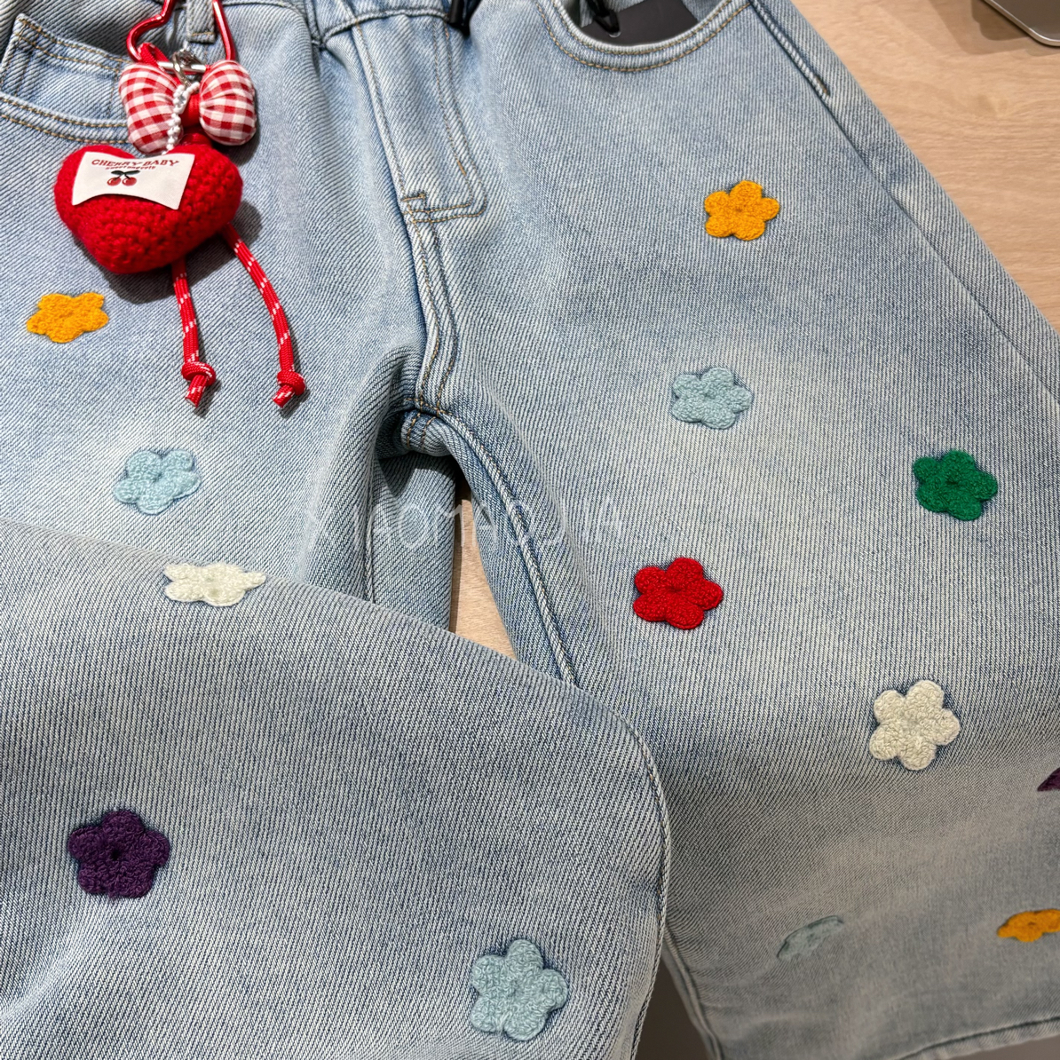 U-ming冬季新款复古立体花朵加绒百搭牛仔阔腿裤