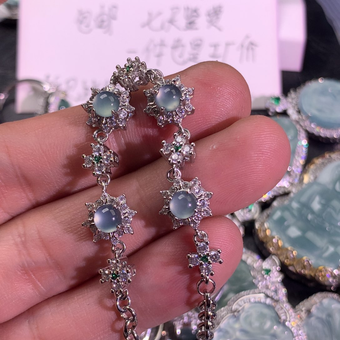 翡翠颈饰未镶嵌蛋面手链