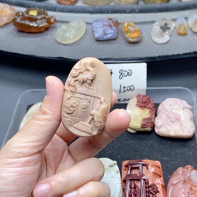 【闪购商品】定制石英质玉吊坠未镶嵌