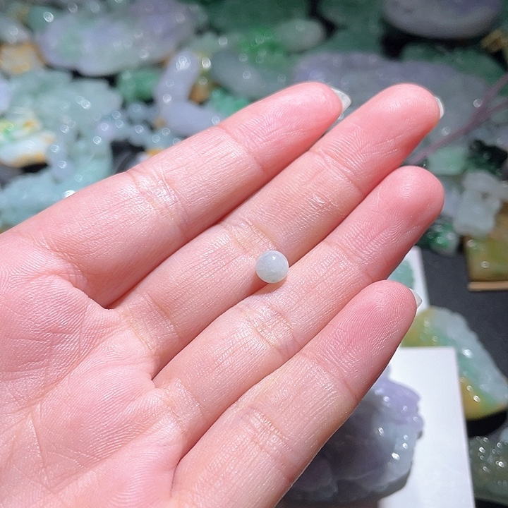 颈饰未镶嵌翡翠逆**上天