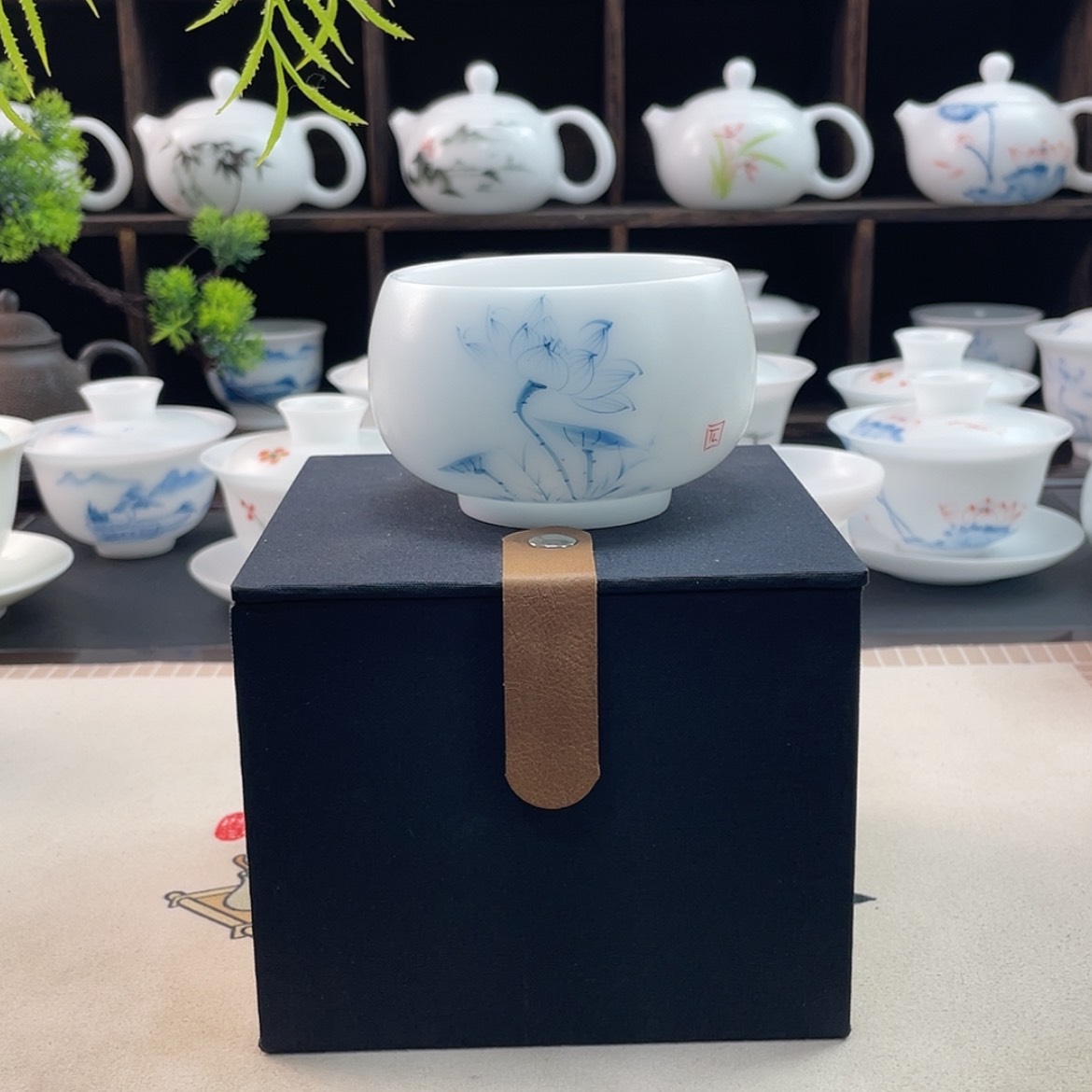 【闪购商品】颜春建高冰手绘荷花140ML禅定主人杯