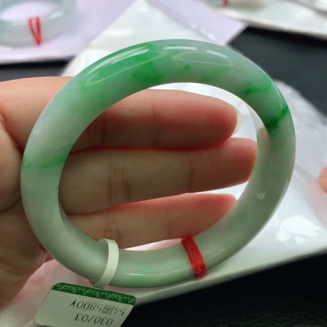 翡翠手镯未镶嵌缅甸54.55