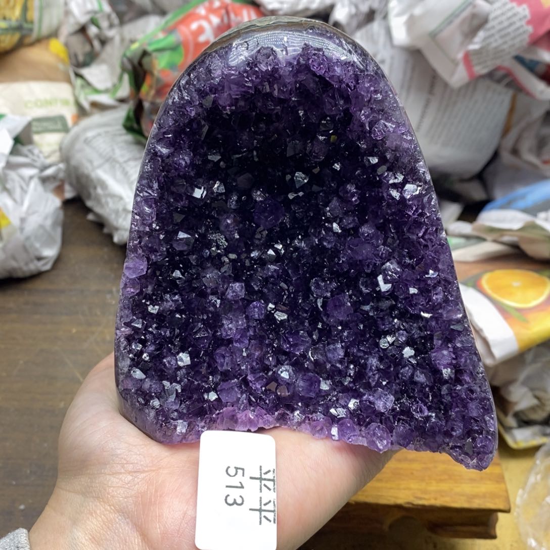 紫晶乌拉圭未镶嵌