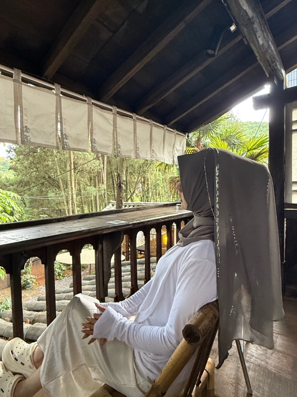 [Moon.荔桉]新款简便高级时尚套头绕巾