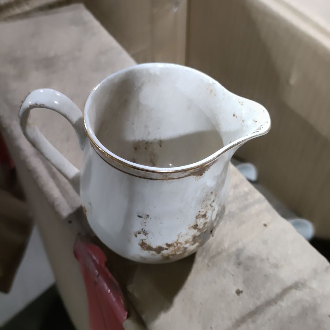 摆件陶瓷盘子碗啥都有