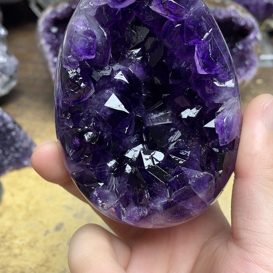 Y***士未镶嵌紫晶大型摆件（非配饰）